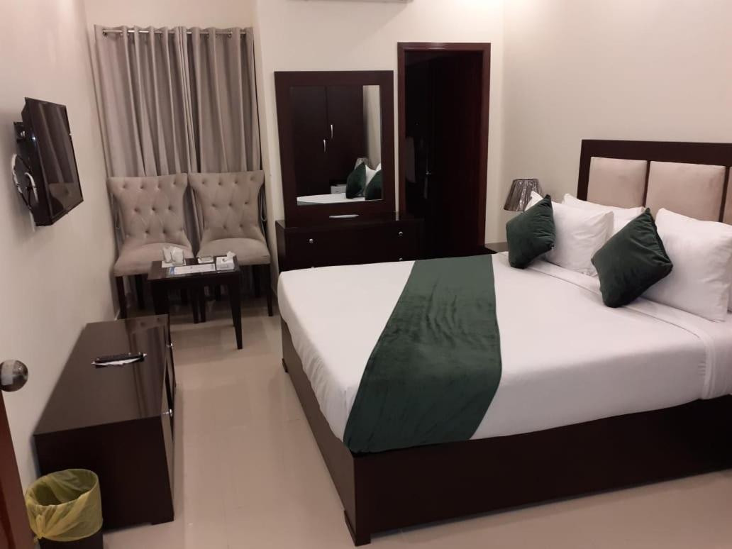 Hotel Noor Plaza 라호르 외부 사진
